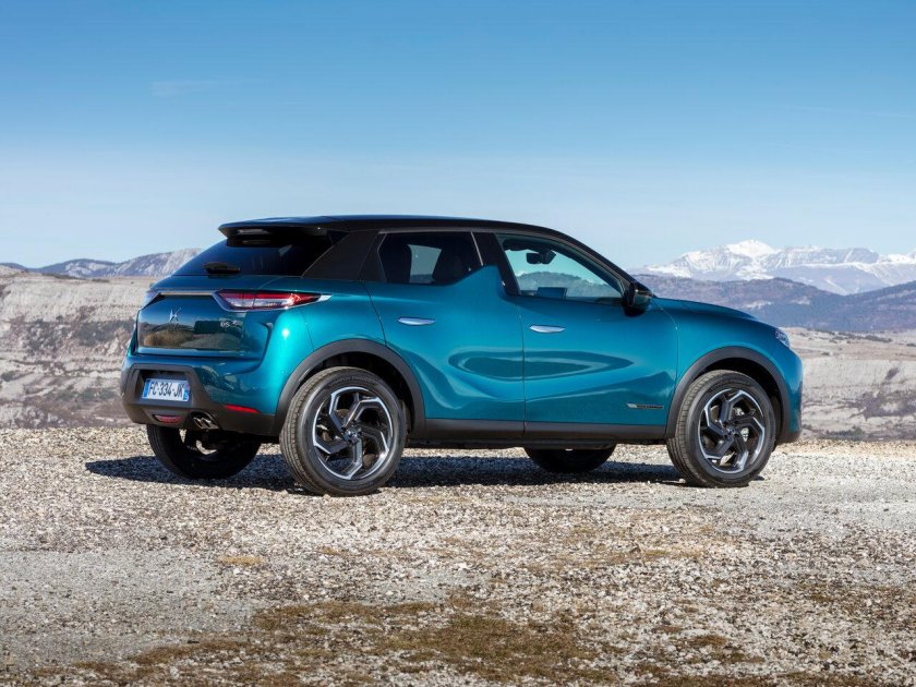 Трехдверный кроссовер