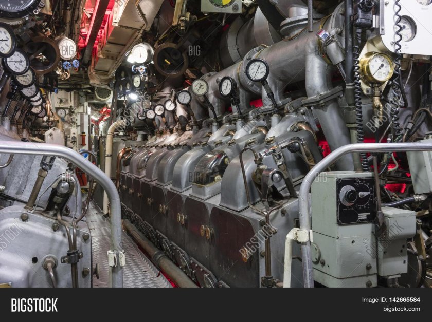 Машинное отделение подводной лодки
