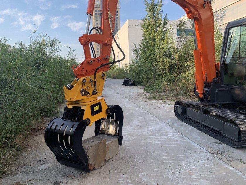 Экскаватор с грейферным захватом