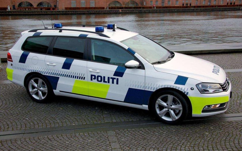 Полицейские машины в Дании