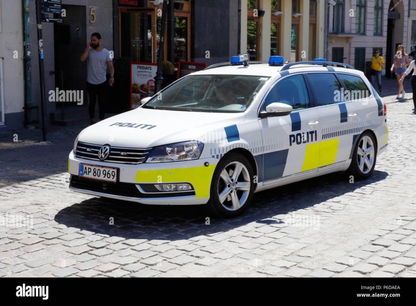 Машина "полиция"