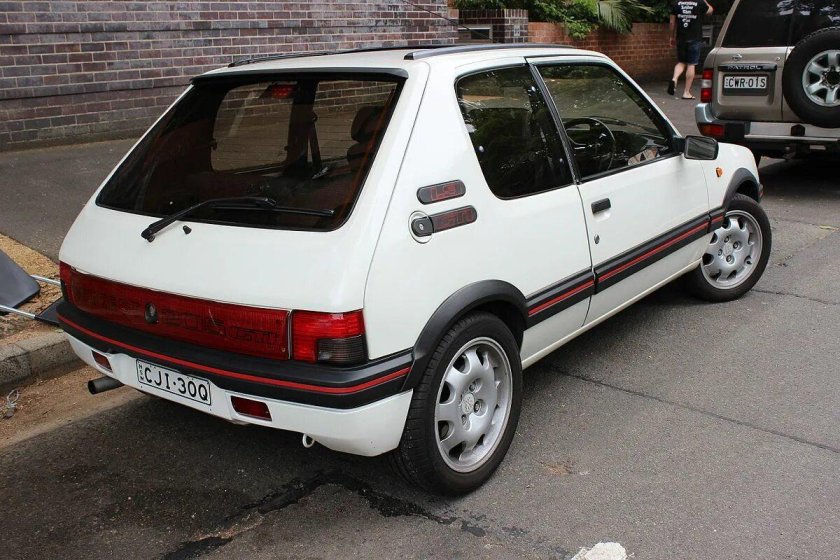 Peugeot 205 GTI