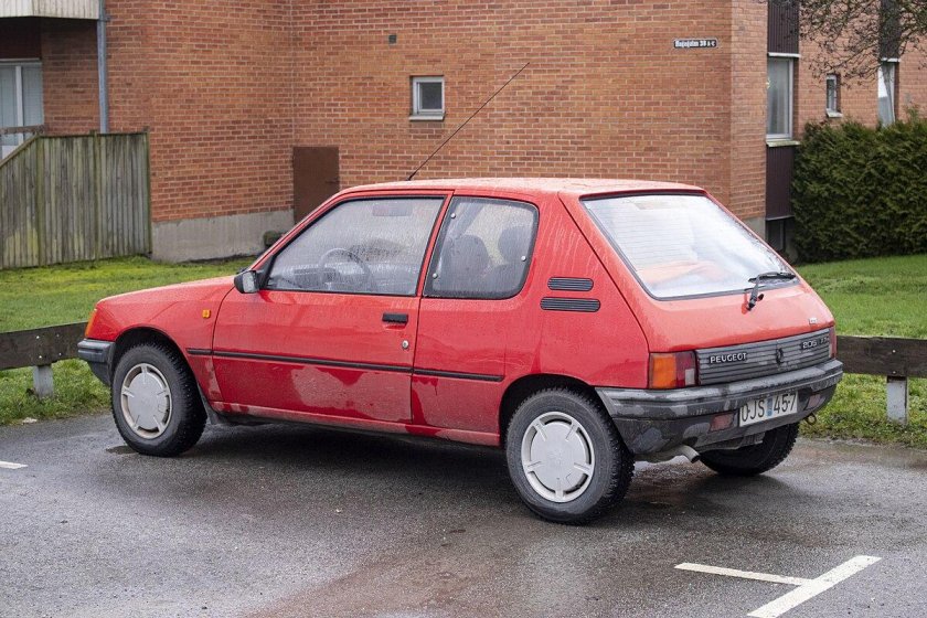 Peugeot 205