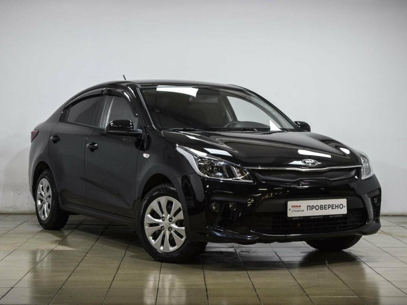 Kia Rio 2017 черная