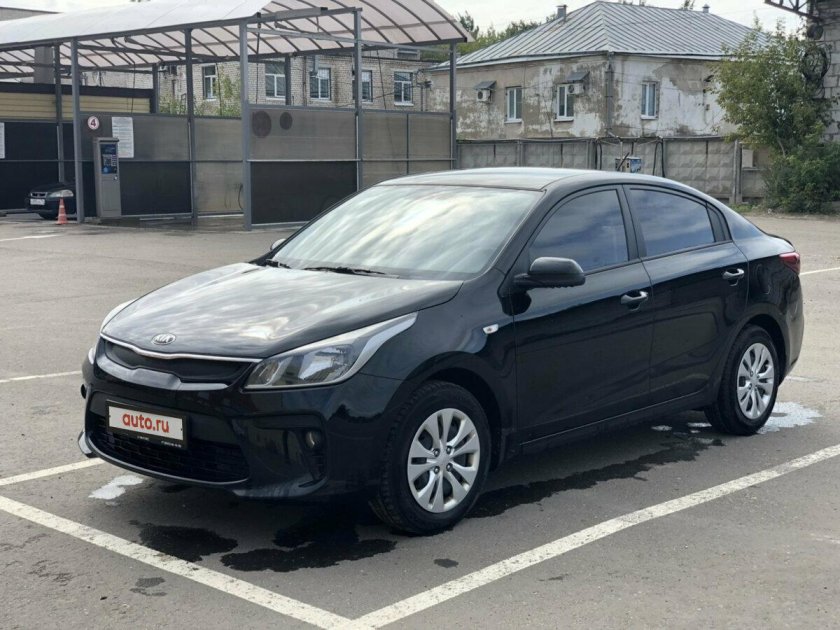 Kia Rio 2017 седан черная