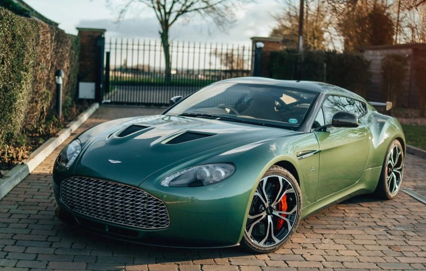 Aston Martin v12 Zagato