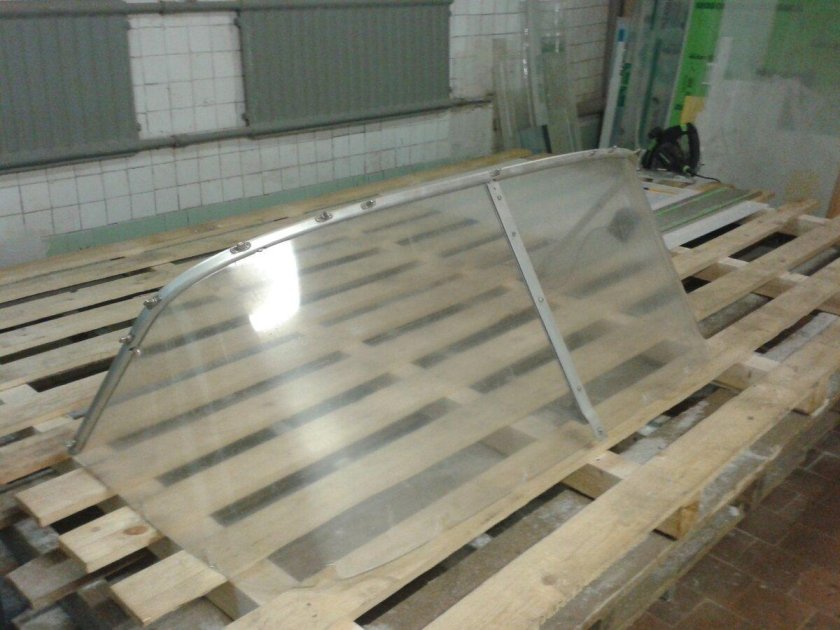 Гнутое оргстекло