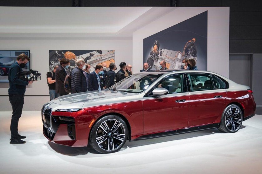 BMW i7 2023