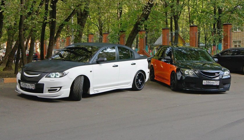 Авто белый низ черный верх