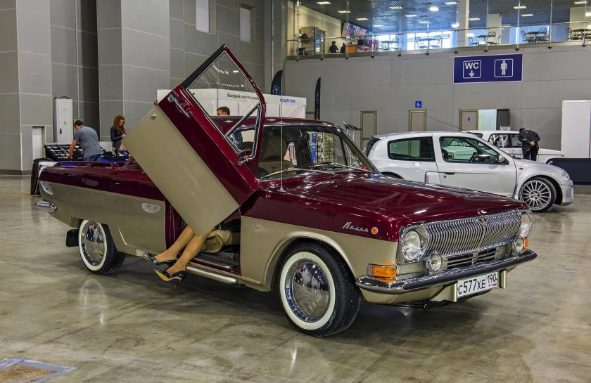 Двухцветные машины с завода