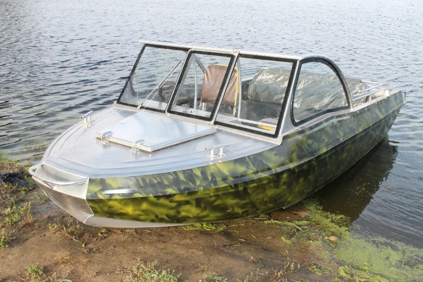 Лодка Ерш 2м