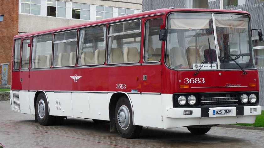 Икарус 255