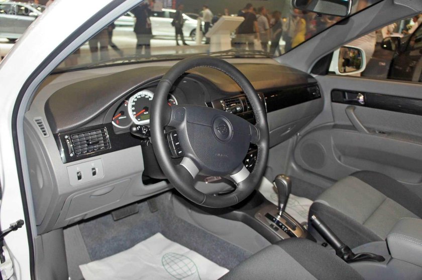 Daewoo Gentra 2022 салон