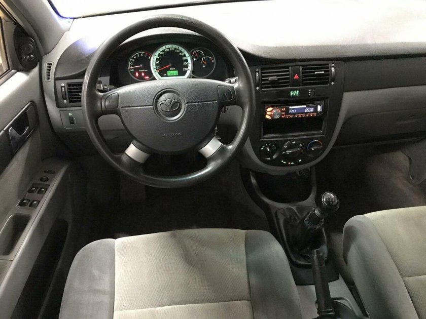 Дэу Гентра 2014