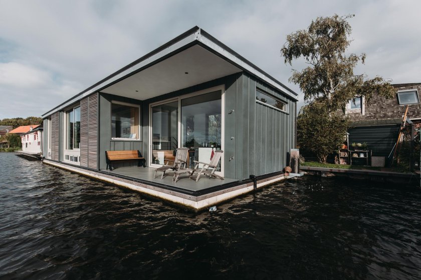 Плавдом Голландия