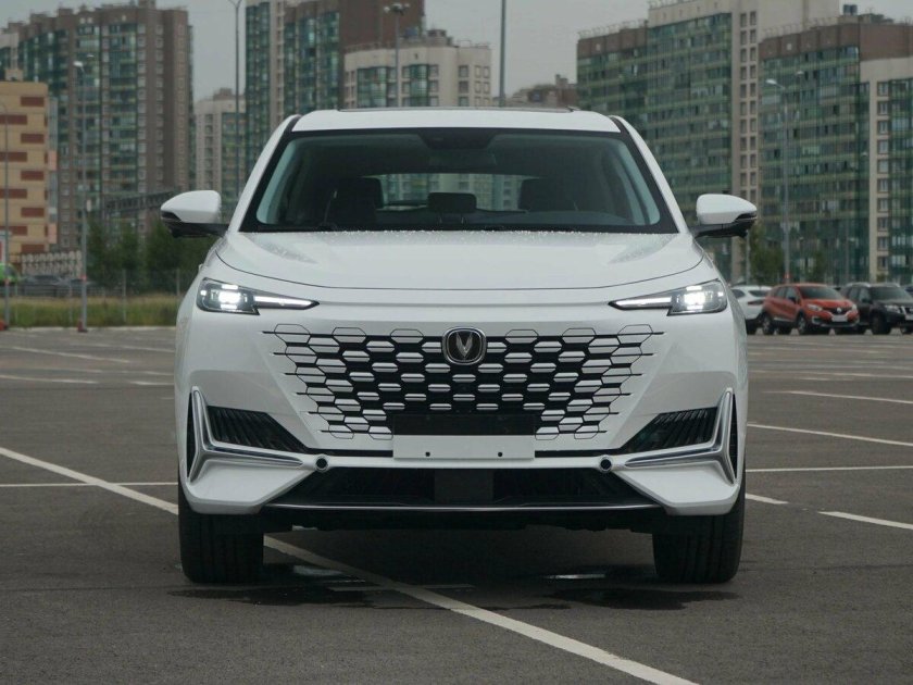 Changan Uni-k сзади