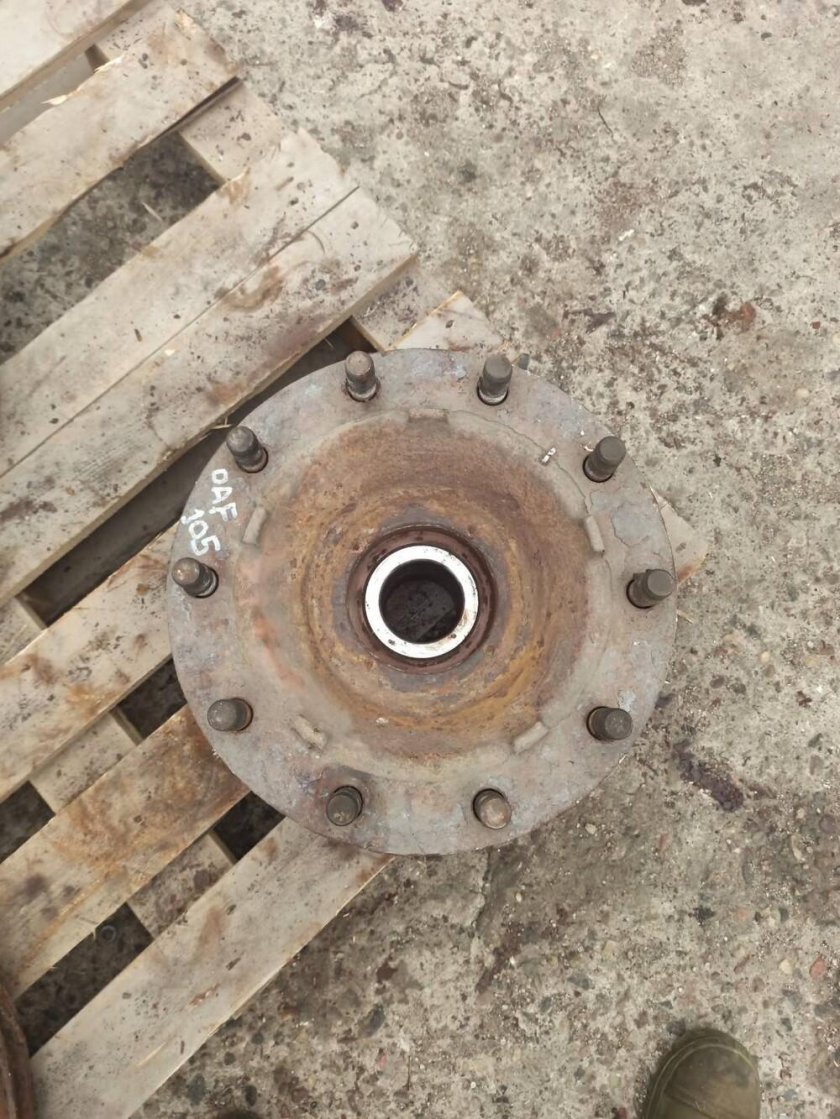 Передняя ступица Даф 105