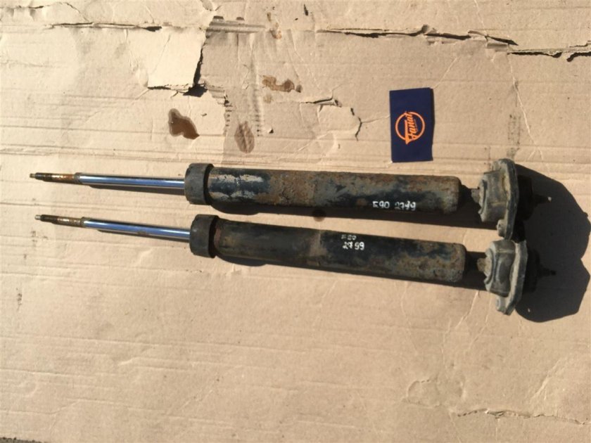 Амортизатор задний БМВ е90