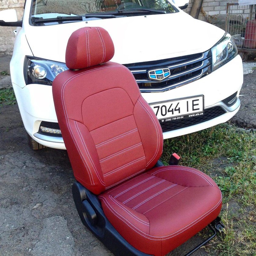 Чехлы на автомобильные сидения Джили Эмгранд ес7