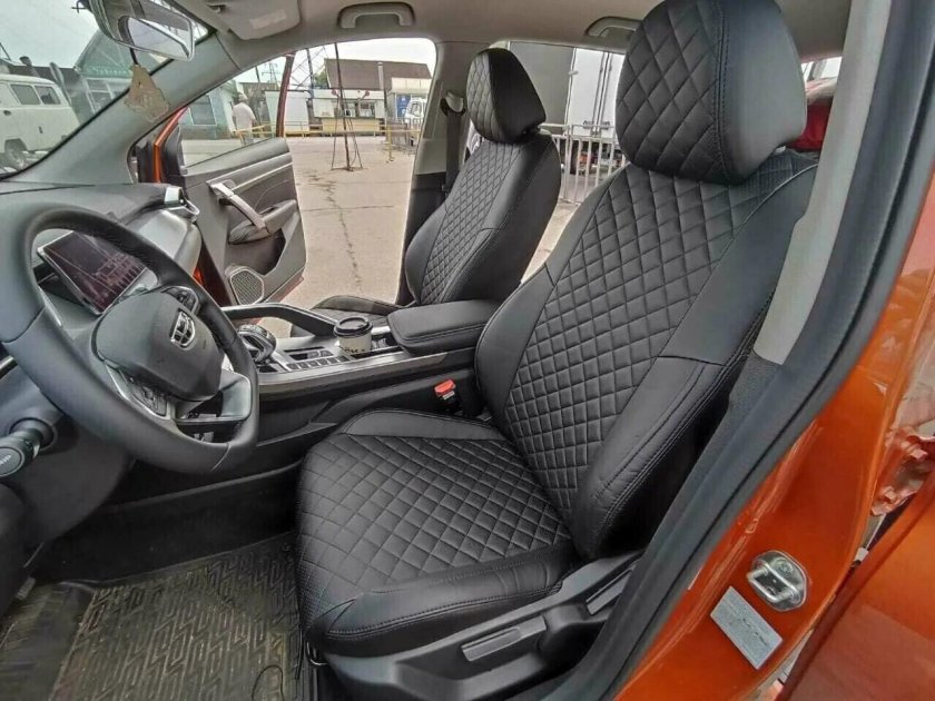 Сиденья Джили кулрей