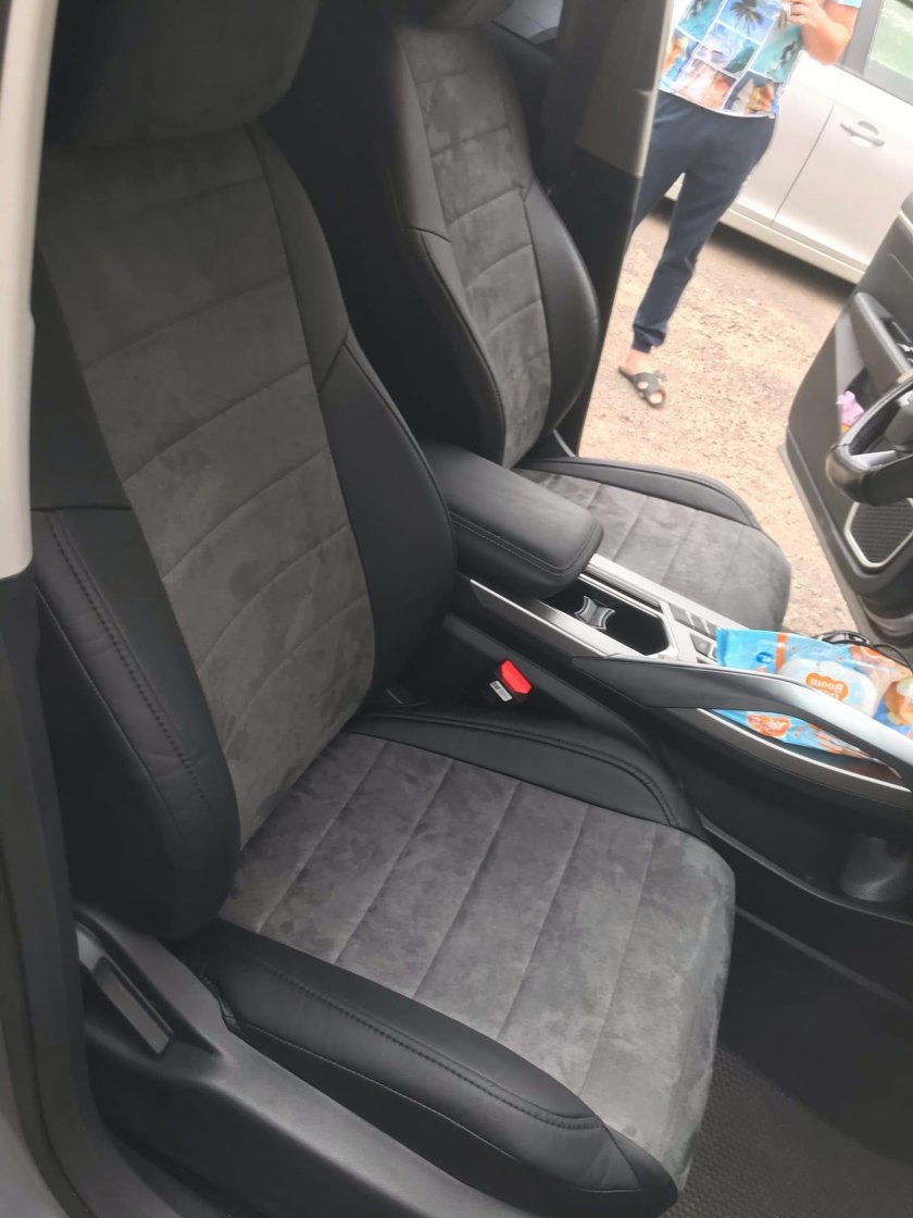 Авточехлы для Geely Coolray