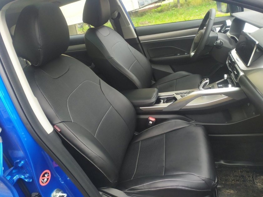 Geely Coolray сиденья