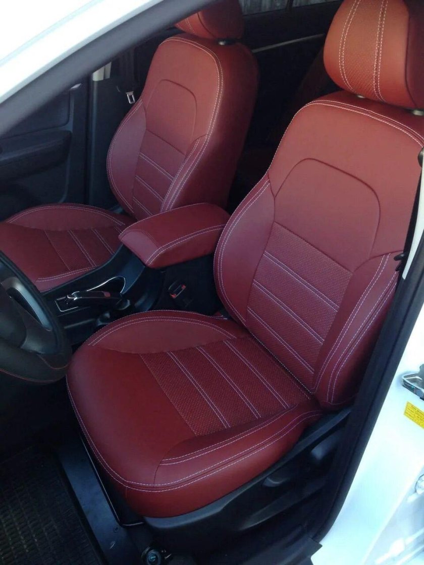 Чехлы на Эмгранд ес7