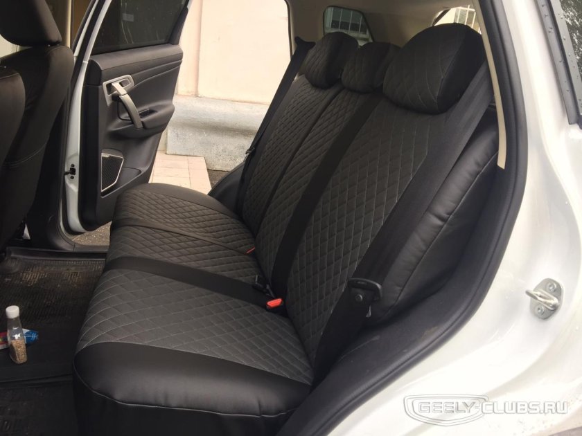 Чехлы на автомобильные сидения Джили Эмгранд ес7