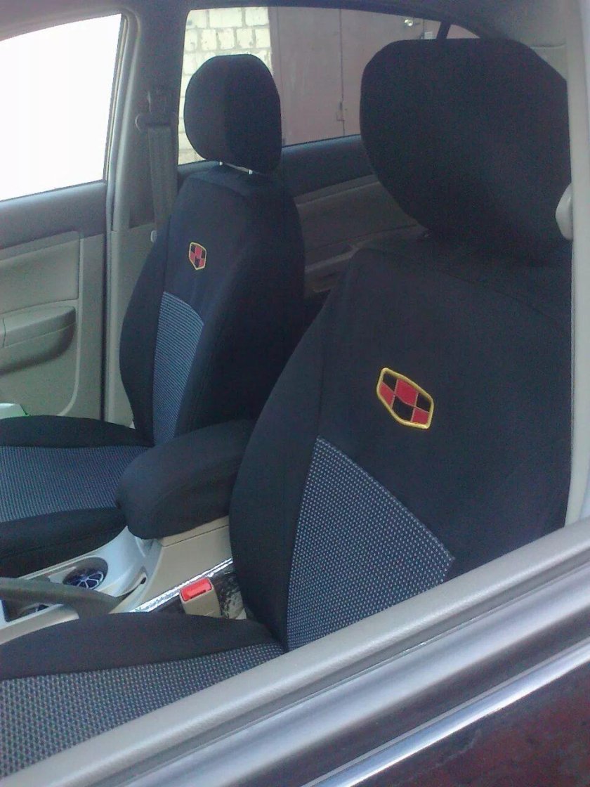 Чехлы Geely Emgrand ec7