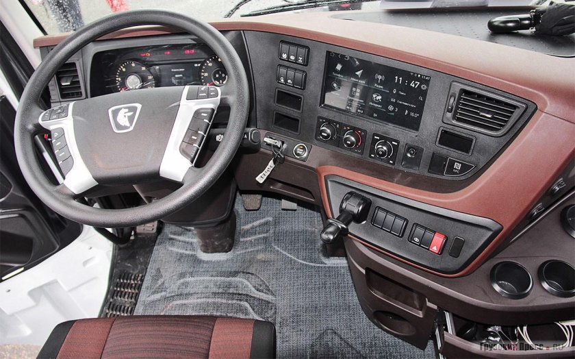 КАМАЗ 54901 кабина