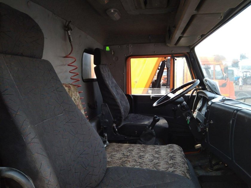 КАМАЗ 65115 салон