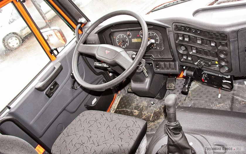 КАМАЗ 6520 салон кабины евро 4