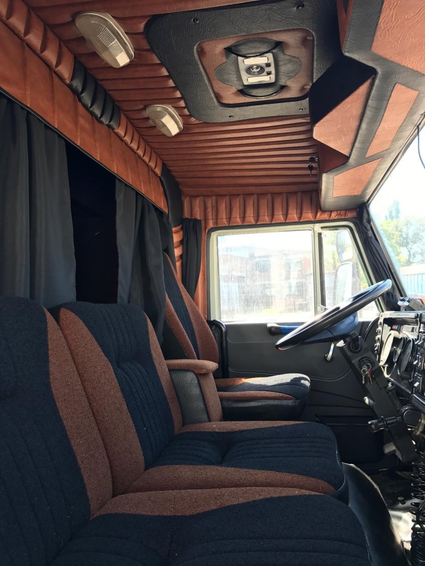 КАМАЗ 5320 салон кабины