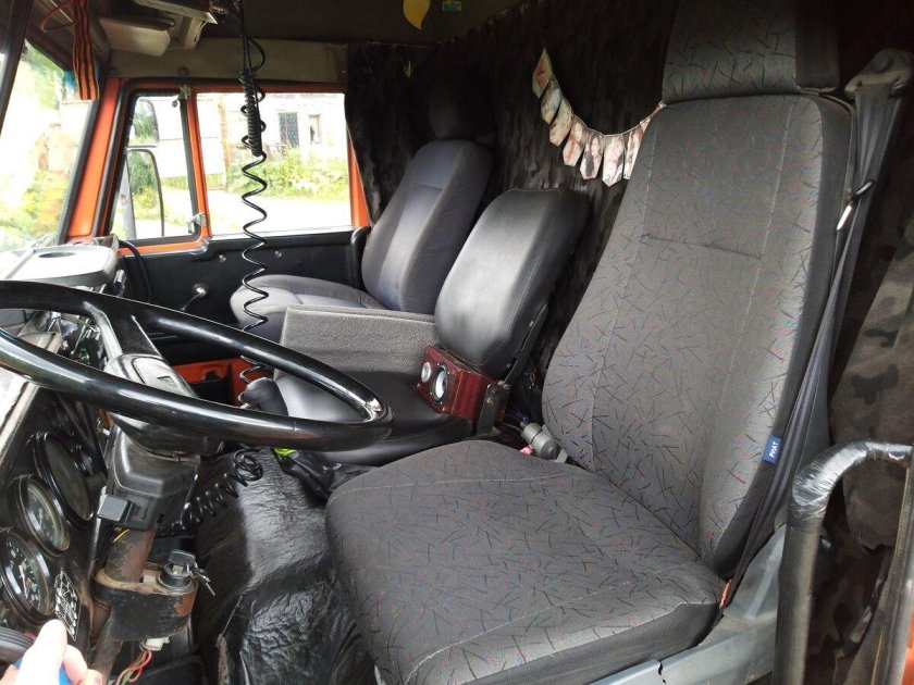 КАМАЗ 4308 макси кабина салон