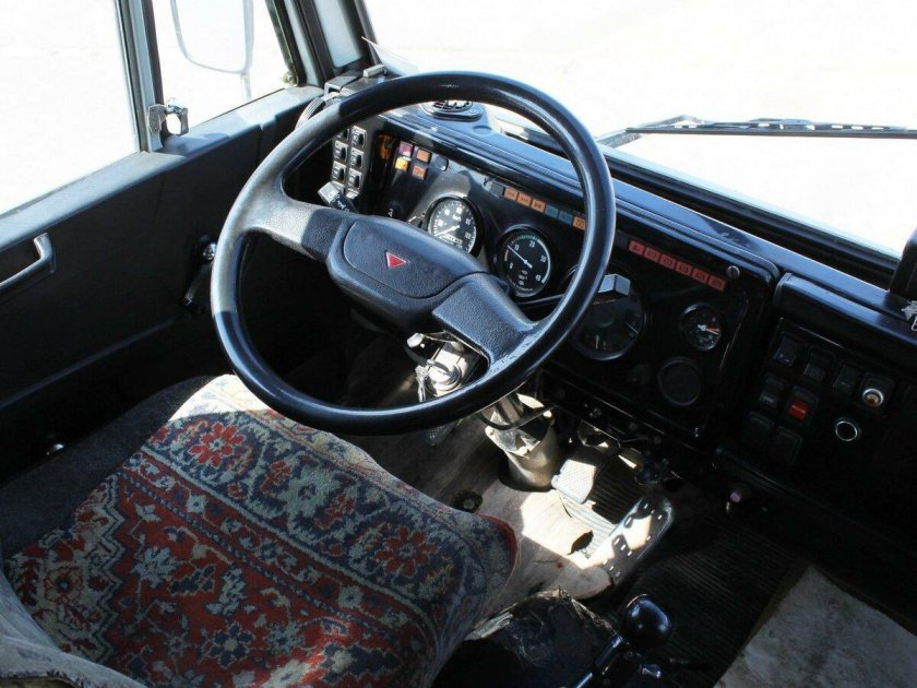 КАМАЗ 43118 самосвал салон