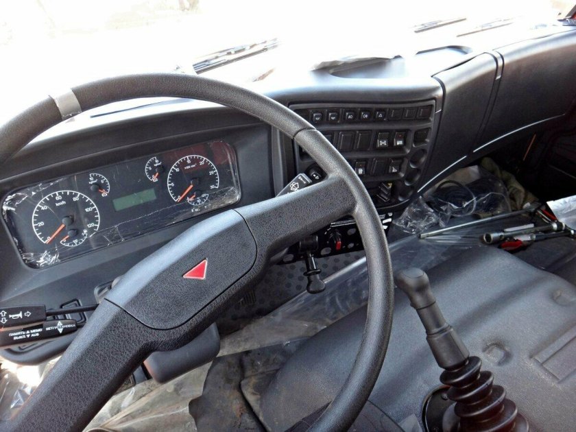 КАМАЗ 65115 евро 5 салон