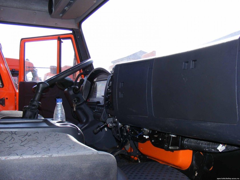 Кабина КАМАЗ 6520 1 комплектации
