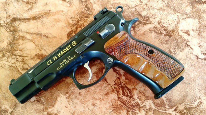 Пистолет cz 75 Kadet