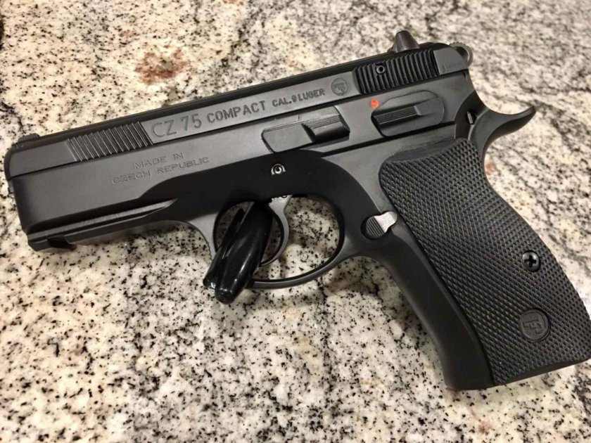 Пистолет Чезет 75