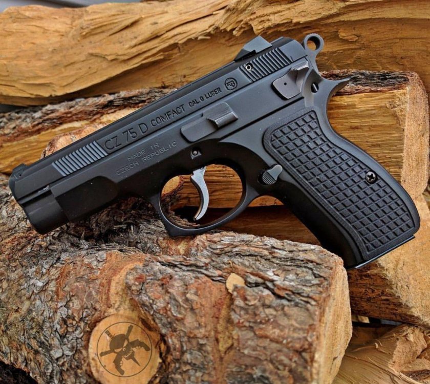 Пистолет Чезет 75