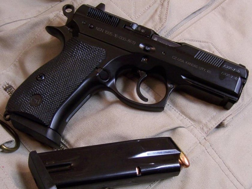 Пистолет Чезет 75