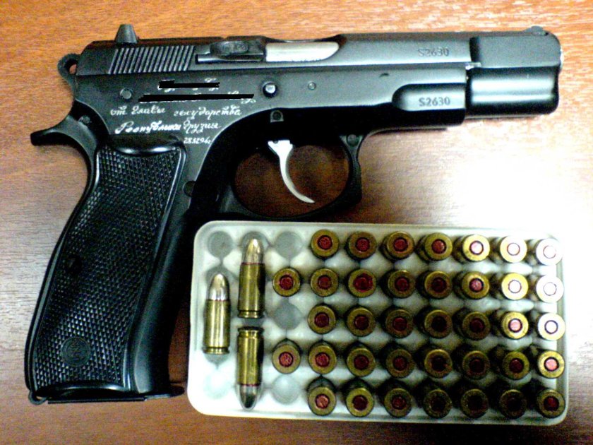 Наградной cz75 пистолет