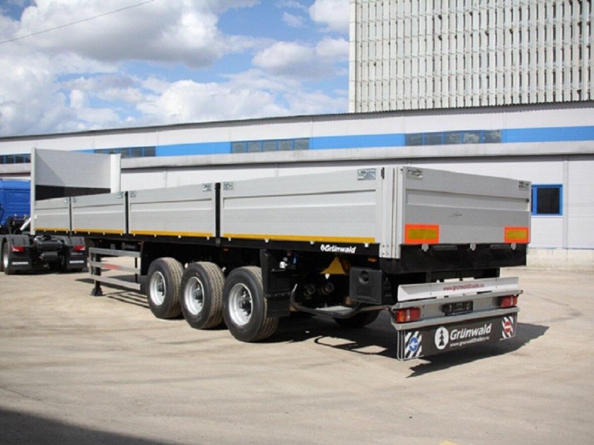 Полуприцеп бортовой Grunwald