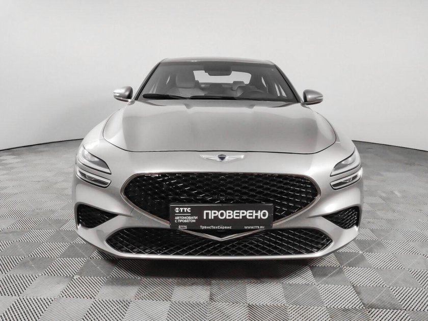 Новый седан Genesis g80