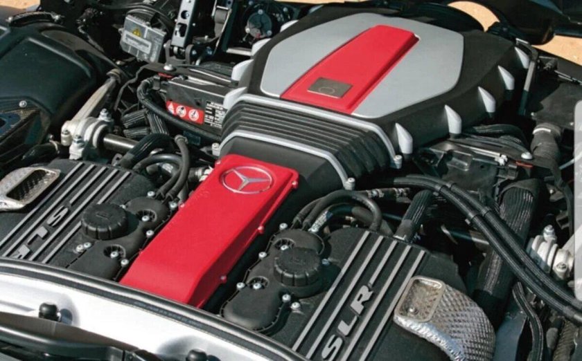 Mercedes-Benz SLR MCLAREN мотор