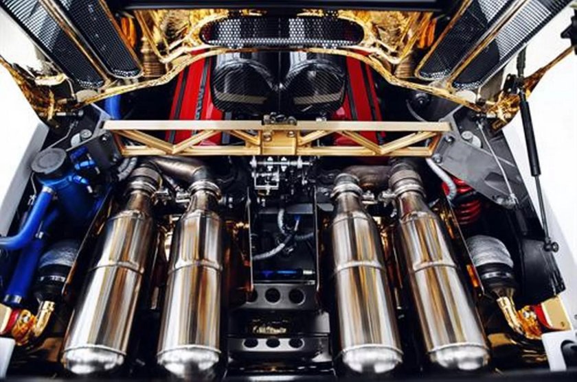 MCLAREN f1 двигатель