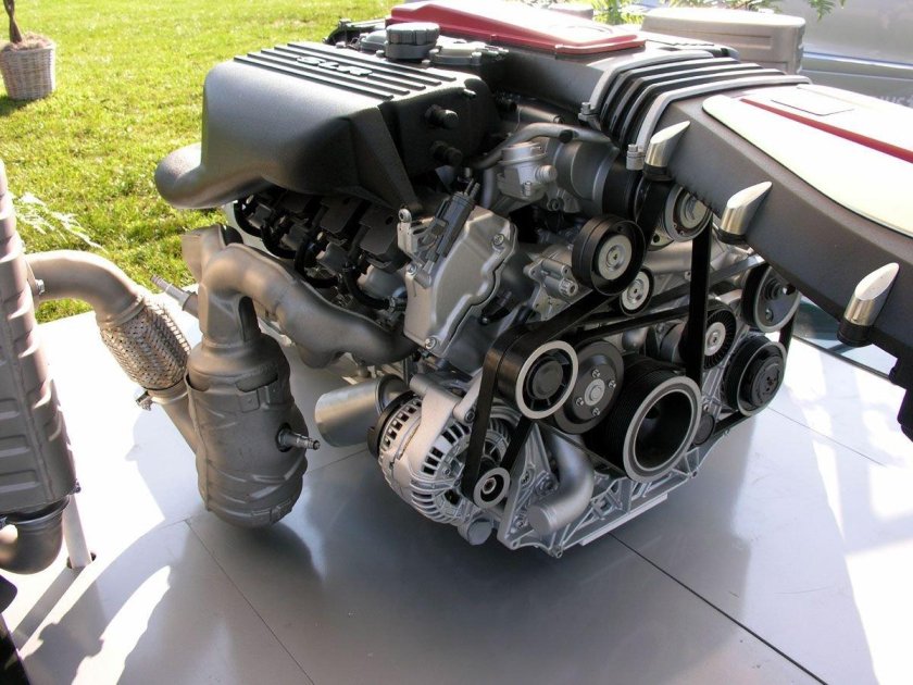 SLR MCLAREN мотор