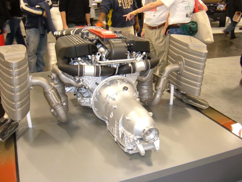 Mercedes SLR MCLAREN мотор