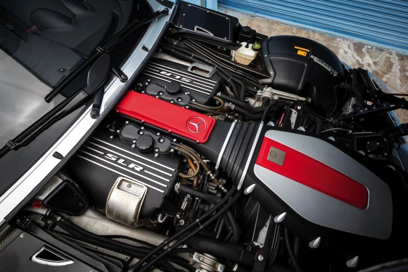 Mercedes SLR MCLAREN мотор