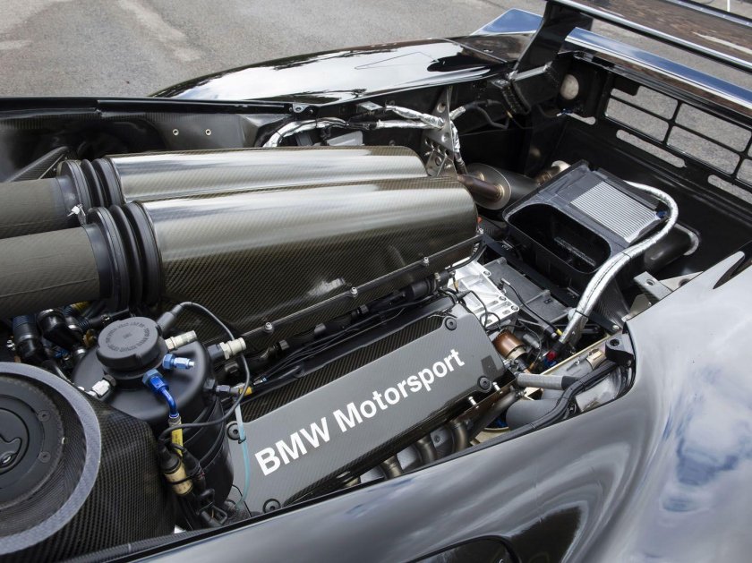 Макларен ф1 моторный отсек